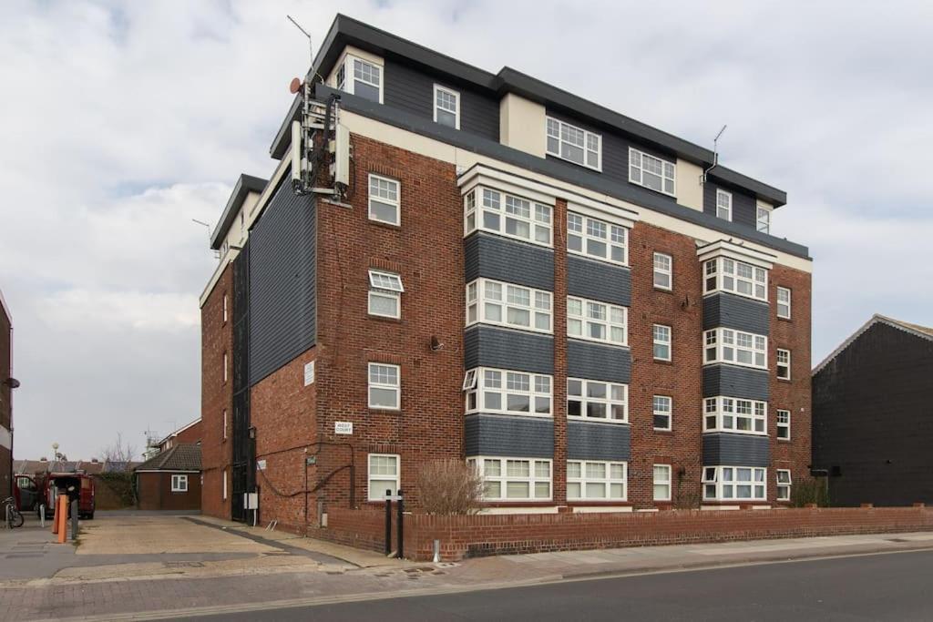 Open Mind Property - Southsea With Free Parking Portsmouth Luaran gambar