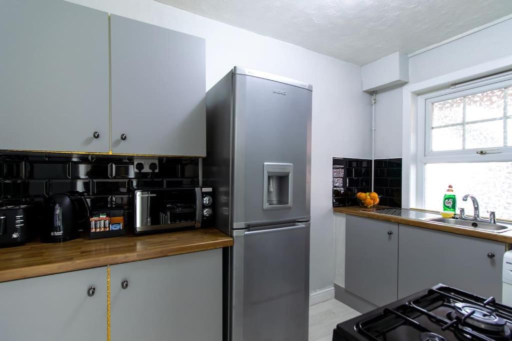Open Mind Property - Southsea With Free Parking Portsmouth Luaran gambar