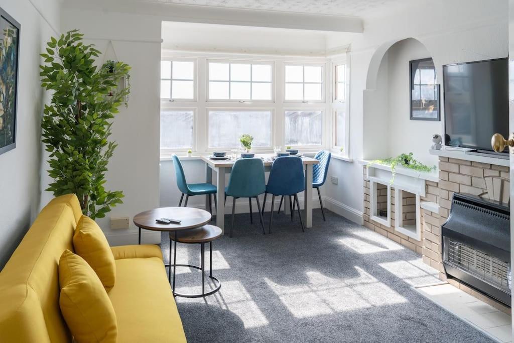 Open Mind Property - Southsea With Free Parking Portsmouth Luaran gambar